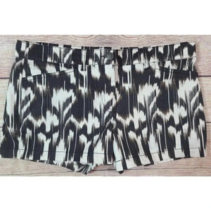 Trina Turk Womens Ikat Shorts Size 4 Stretch Pockets Black White Chocolate